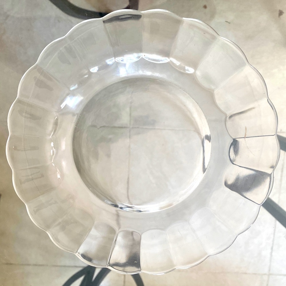 🥗DURALEX🥗 ANTIQUE 50’S SCALLOPED CLEAR GLASS SALAD OR DECRETIVE PLATE EUC🇫🇷